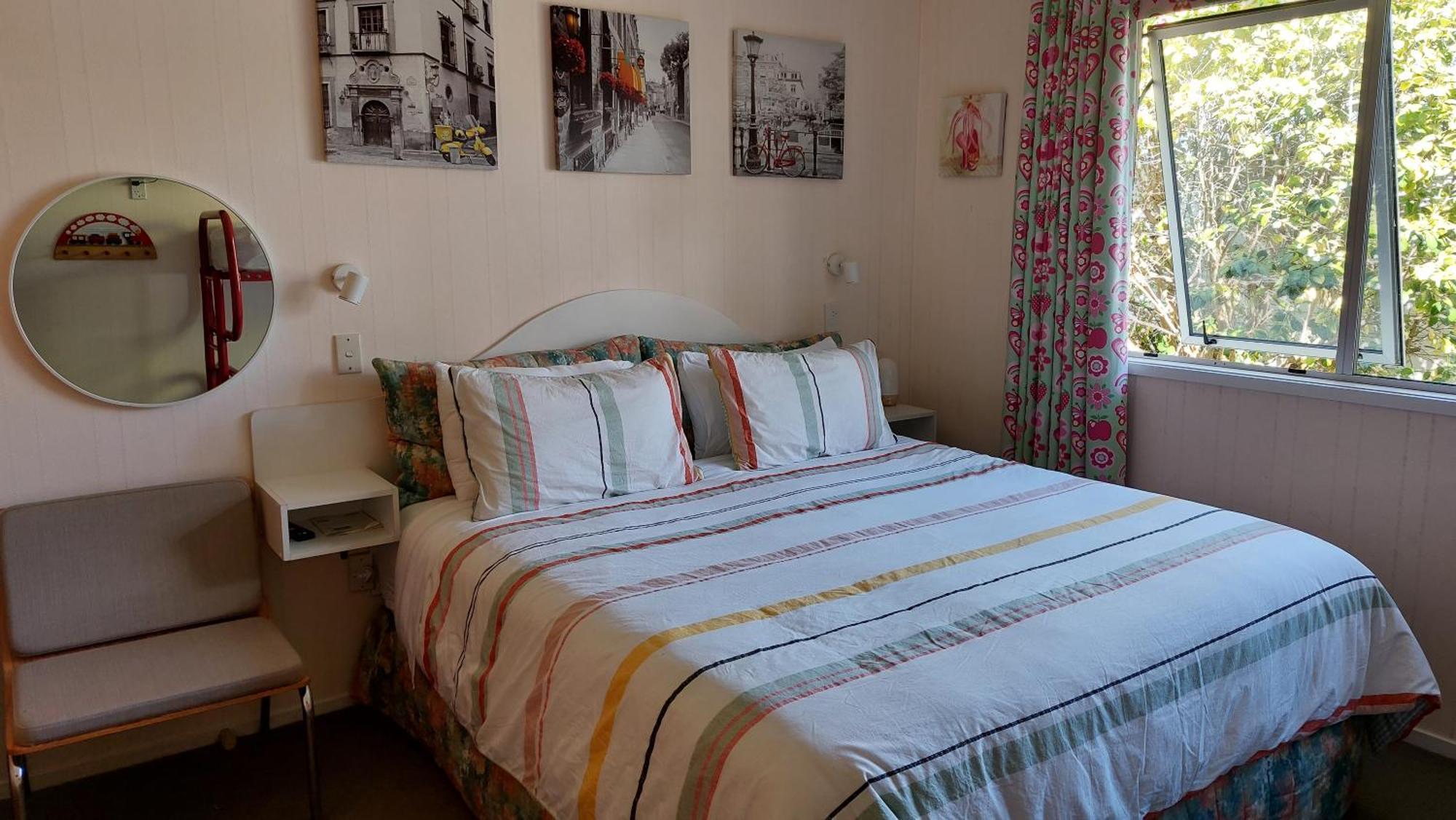 Bed And Breakfast Happy Home Taupo Accommodation Dış mekan fotoğraf
