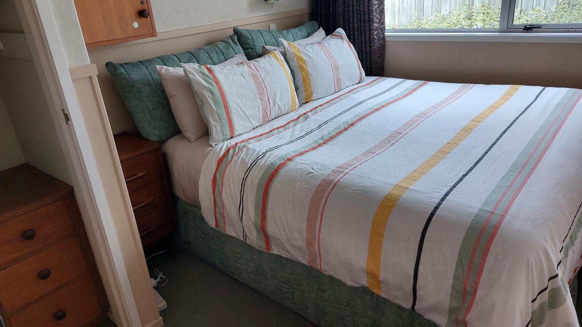 Bed And Breakfast Happy Home Taupo Accommodation Dış mekan fotoğraf