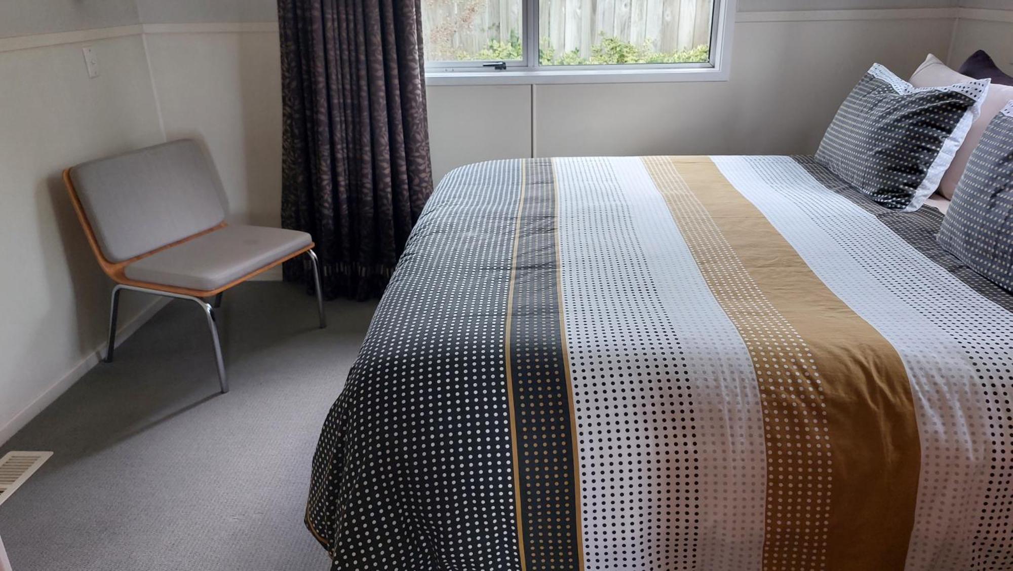 Bed And Breakfast Happy Home Taupo Accommodation Dış mekan fotoğraf