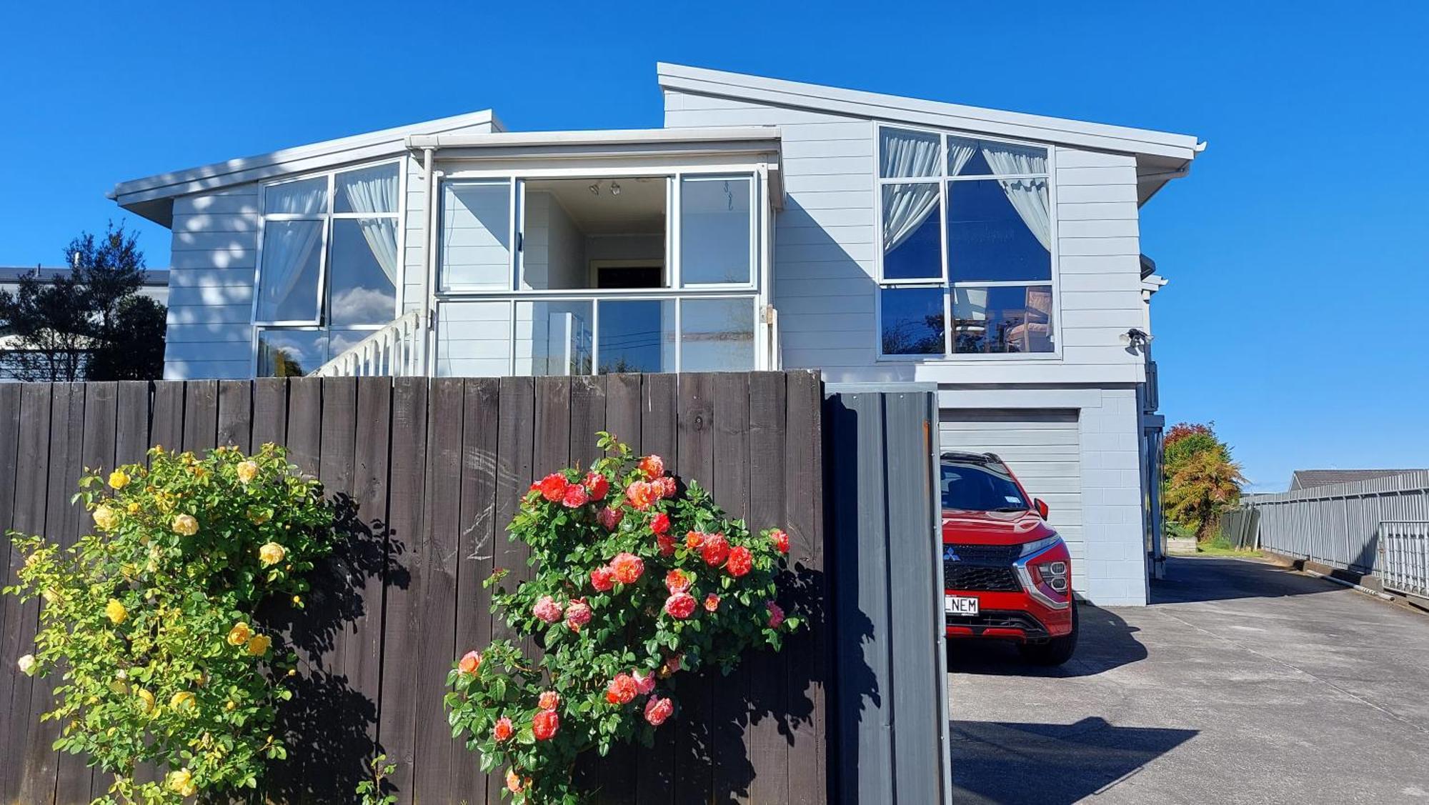 Bed And Breakfast Happy Home Taupo Accommodation Dış mekan fotoğraf