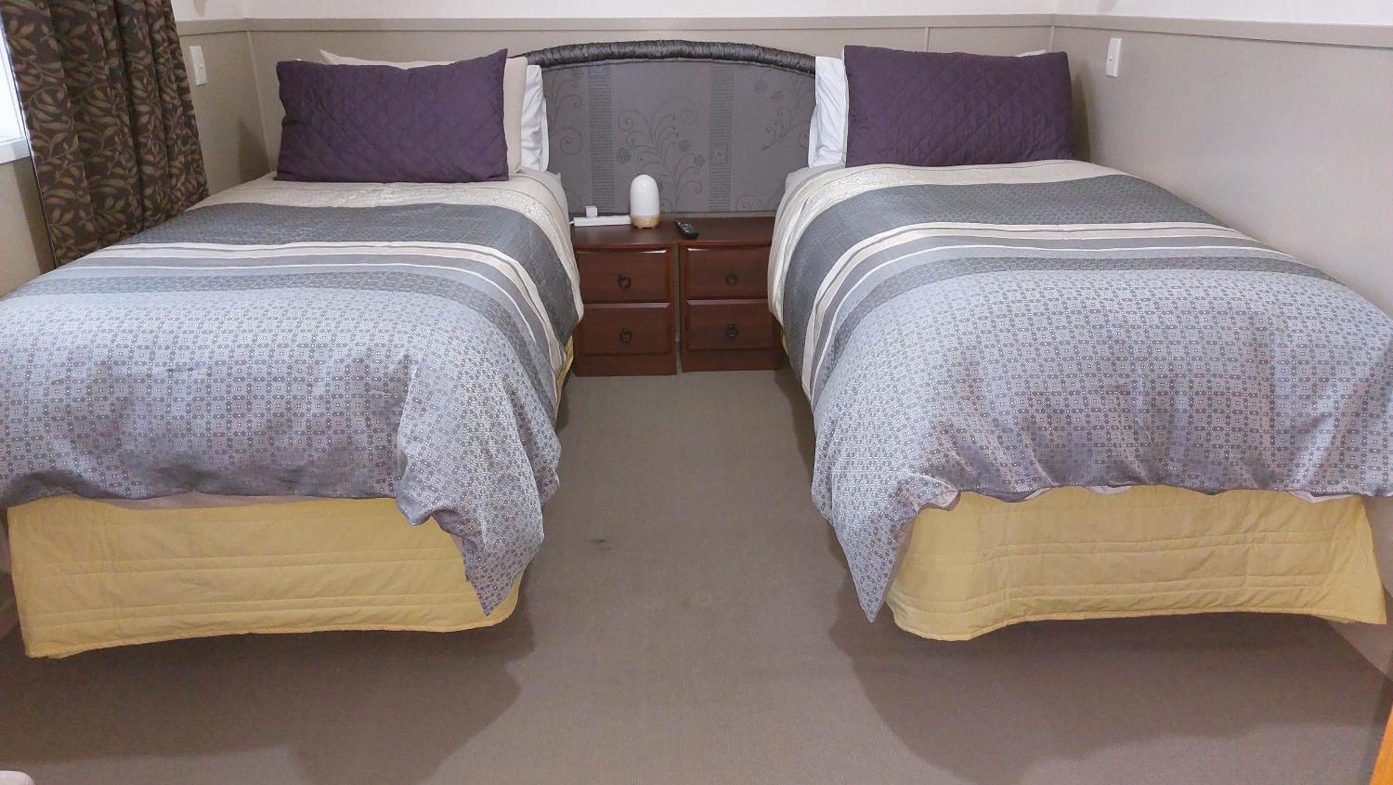 Bed And Breakfast Happy Home Taupo Accommodation Dış mekan fotoğraf