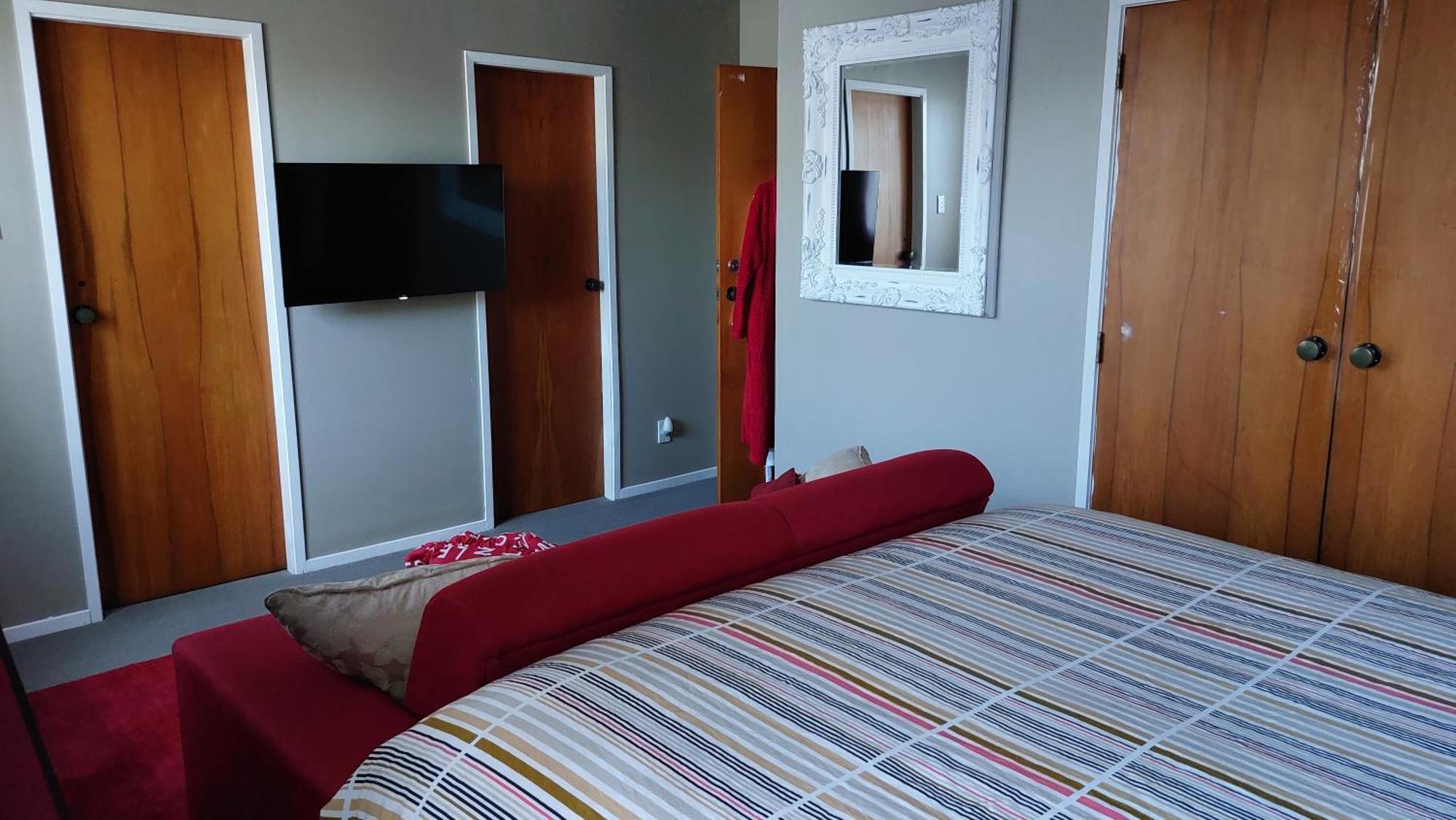 Bed And Breakfast Happy Home Taupo Accommodation Dış mekan fotoğraf